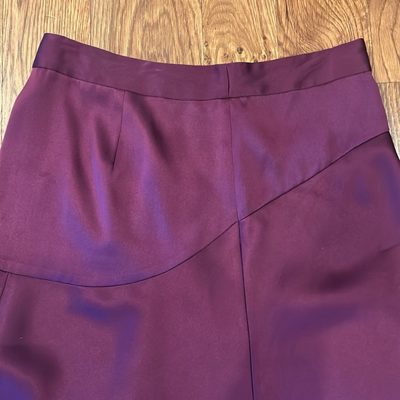 Banana Republic Bias Cut Silk Skirt | Size 4 - Picture 2 of 6